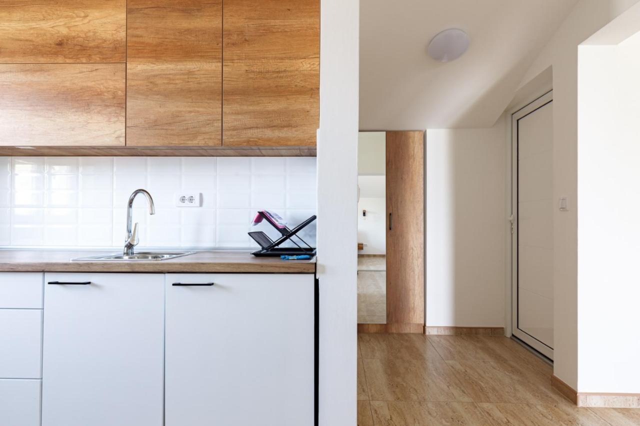 גולובאץ Apartmani Porto מראה חיצוני תמונה