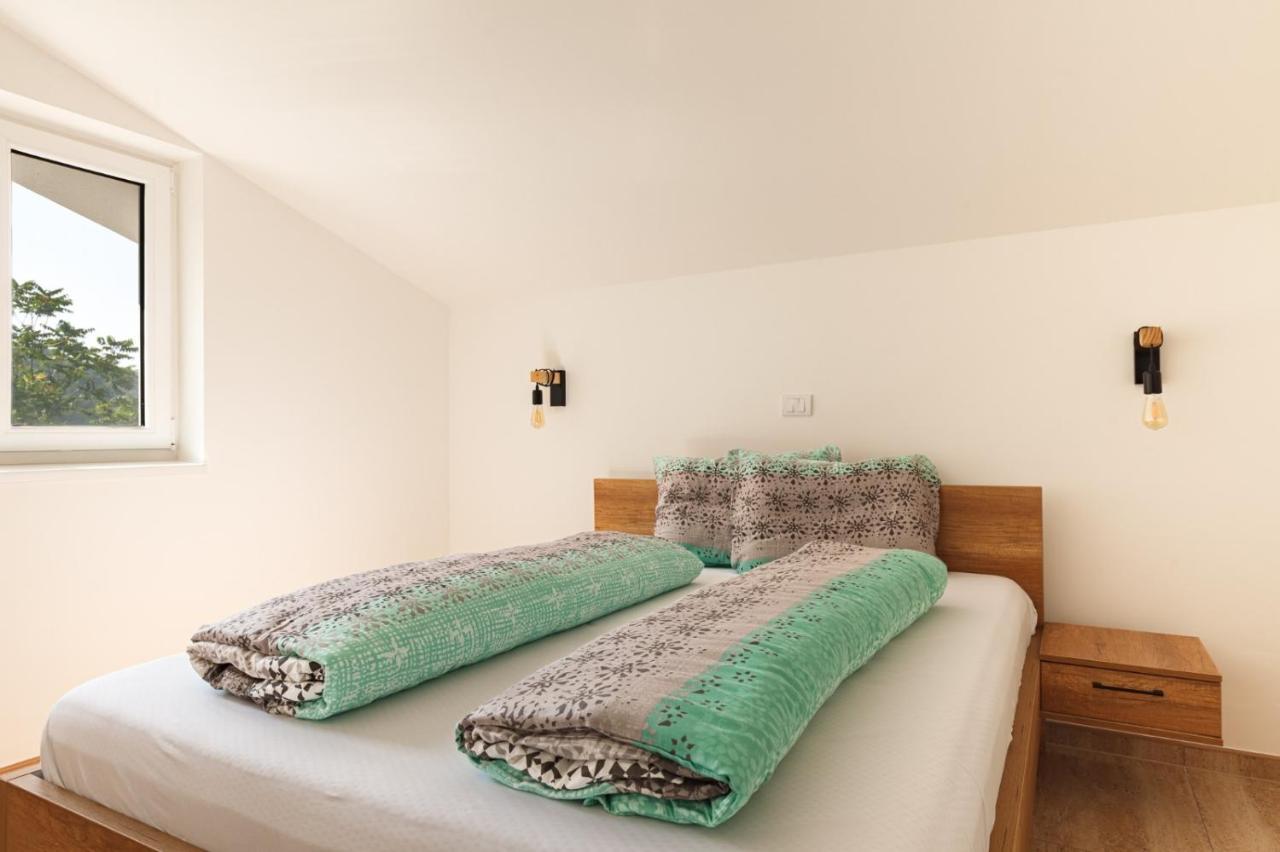 גולובאץ Apartmani Porto מראה חיצוני תמונה